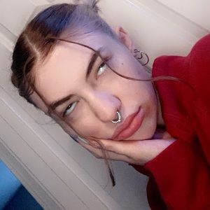 Meet your Posher, Michaela